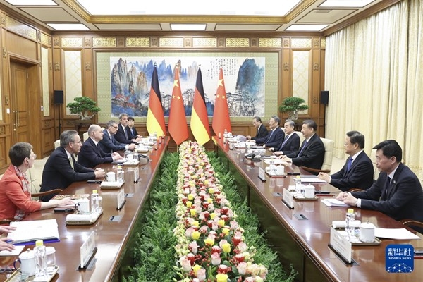 Çin ve Almanya, Ukrayna krizi ve Filistin-İsrail çatışmasıyla ilgili fikir birliği sağladı
