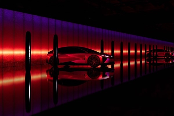 Lexus, Milano Tasarım Haftası’nda otomobil ve sanatı bir araya getirdi