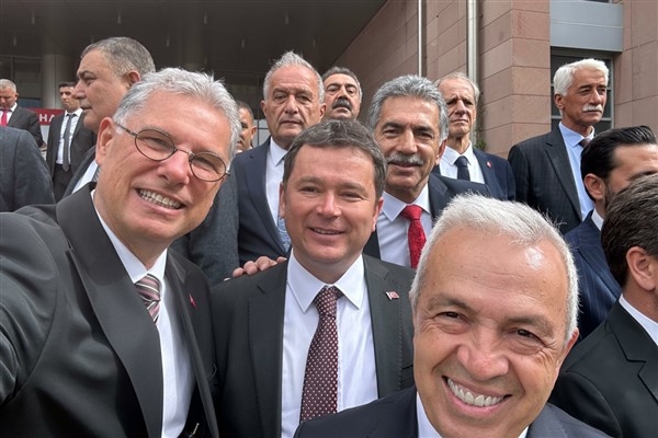 Başkan Özdemir, CHP Yerel Yönetimler Çalıştayı’na katıldı