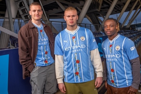 OKX ve Manchester City’den yeni global iş birliği: “Unseen City Shirts”