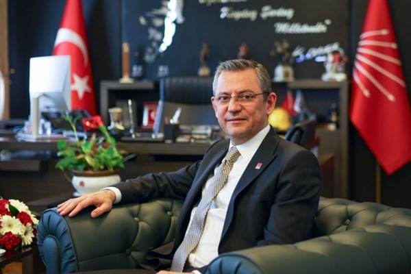CHP Genel Başkanı Özel, Anıtkabir’i ziyaret etti