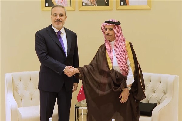 Bakan Fidan, Suudi Arabistan Dışişleri Bakanı Ferhan ile görüştü