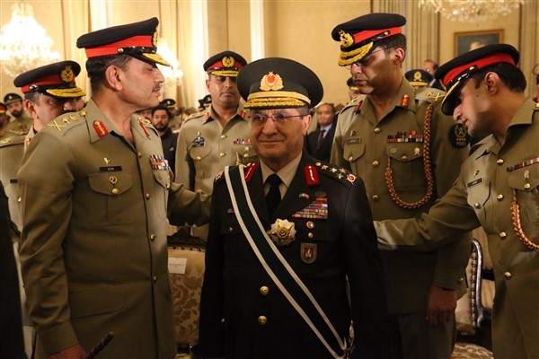 Kara Kuvvetleri Komutanı Orgeneral Bayraktaroğlu’nun Pakistan ziyareti