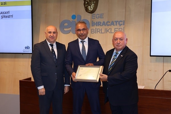 Muratbey’in 5 kıtadaki ihracat performansı ödüllendirildi