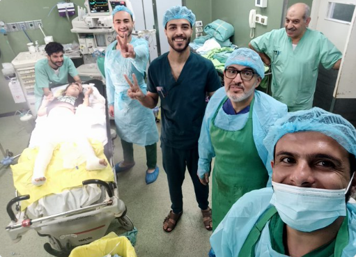 Gazze'deki ″katliamı″ anlatan İngiliz cerrahın Fransa'ya girişine izin verilmedi