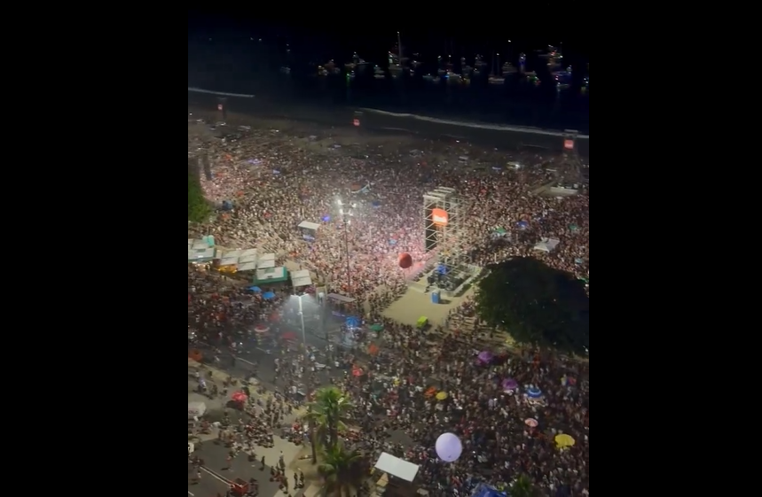 Madonna'nın Brezilya'nın Copacabana Plajı'ndaki konserine 1,6 milyon kişi katıldı