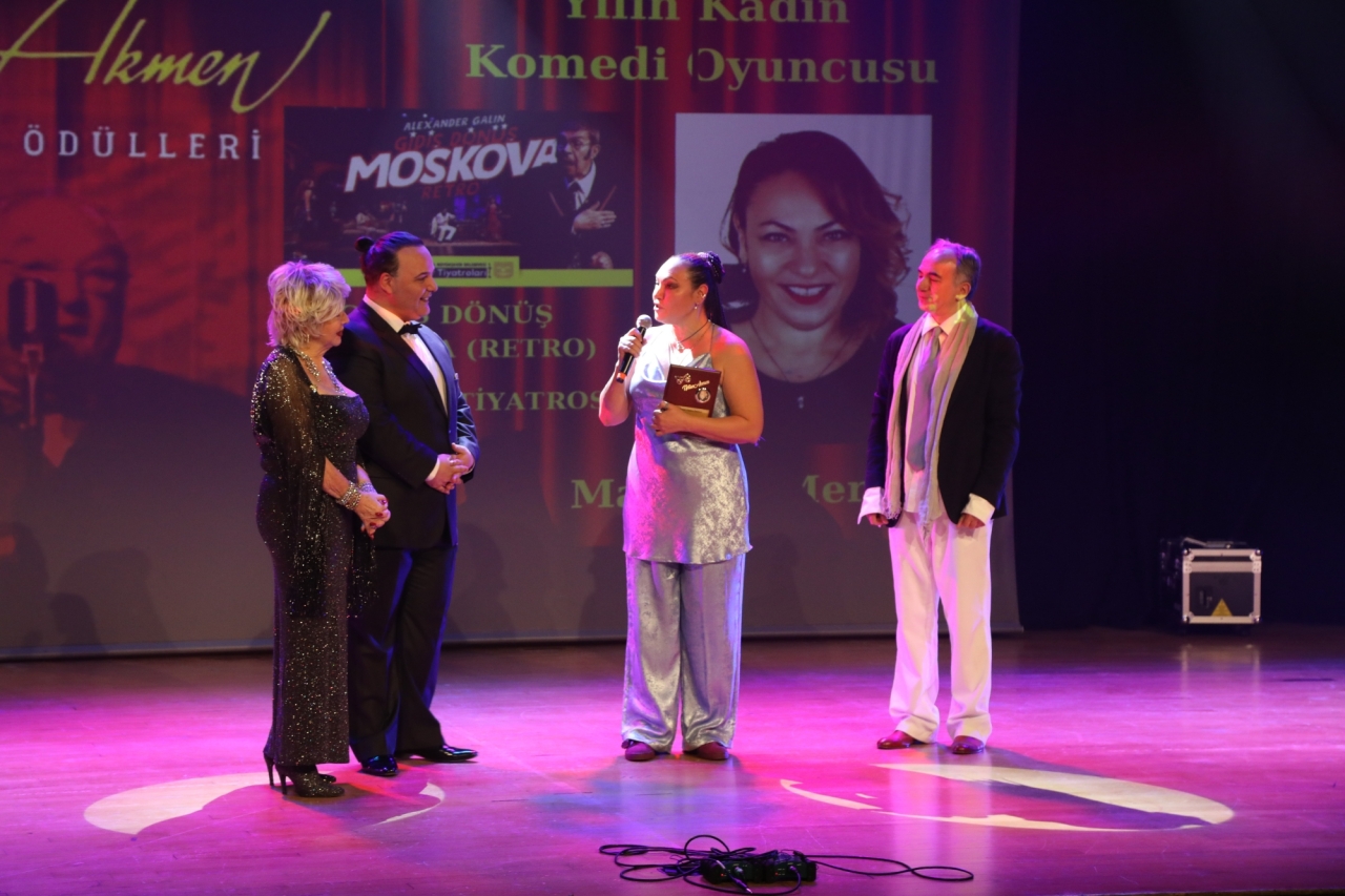 Üstün Akmen Ödülleri’nden İBB Şehir Tiyatroları'na 3 ödül