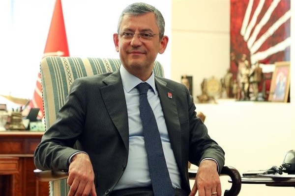 Özel, Eğitim-İş Genel Başkanı Kadem Özbay ile görüştü