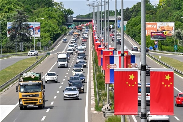 Xi: Çin, Sırbistan'la birlikte kader birliği oluşturmanın yolculuğuna çıkmaya hazır