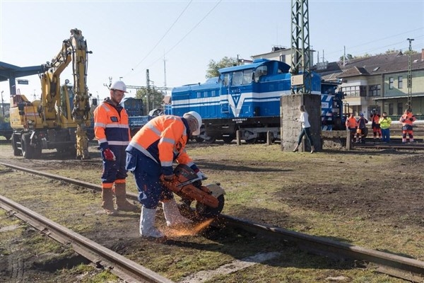 Budapeşte-Belgrad yüksek hızlı tren projesi yeniden başladı