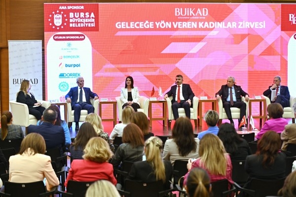Bozbey: Kadınlar, toplu taşımada durak gözetmeksizin istediği yerde inebilecek