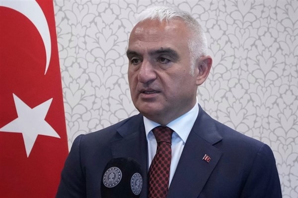 Bakan Ersoy'dan AK Parti Manavgat İlçe Başkanı Erol için taziye mesajı