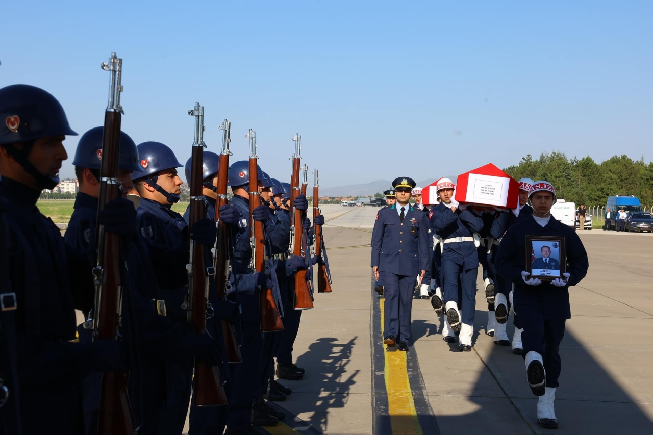 Kayseri'de şehit olan pilotlar için tören düzenlendi