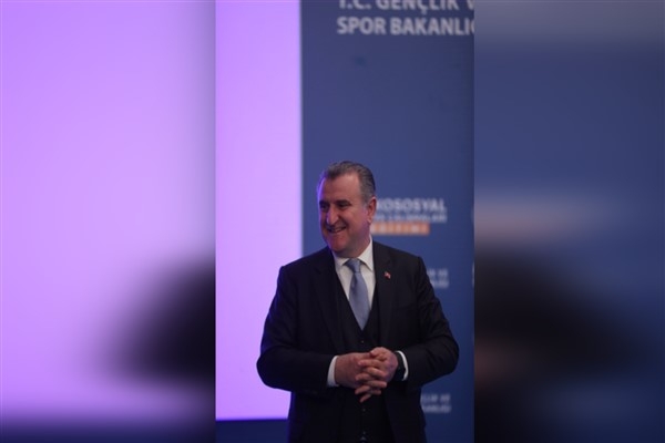 Bakan Bak, WADA Başkanı Banka ile bir araya geldi