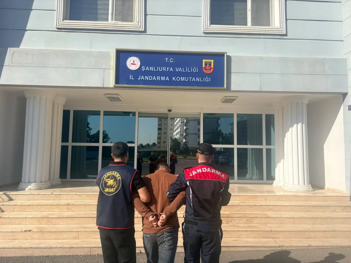 ŞANLIURFA’DA 22 YIL 6 AY HAPİS CEZASI BULUNAN HÜKÜMLÜ YAKALANDI