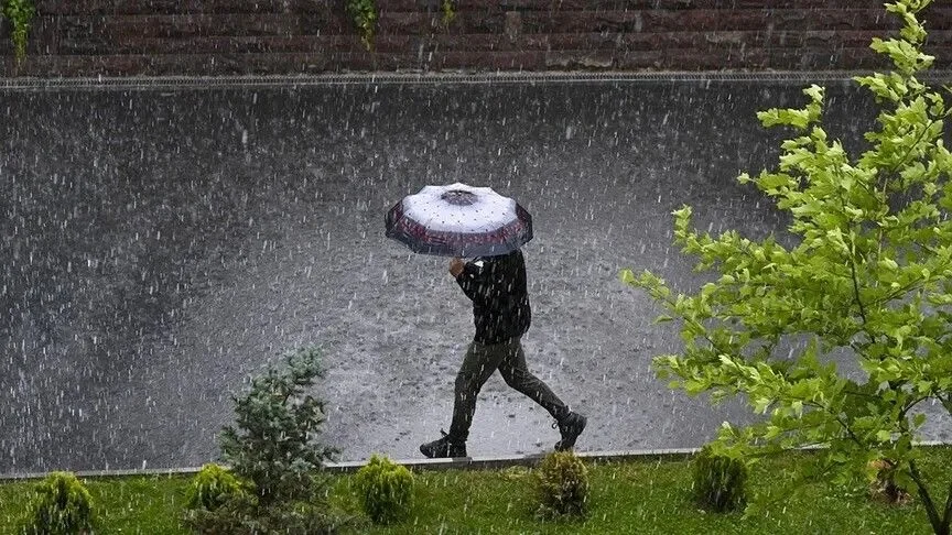 METEOROLOJİDEN 10 İL İÇİN SARI KODLU KUVVETLİ YAĞIŞ UYARISI