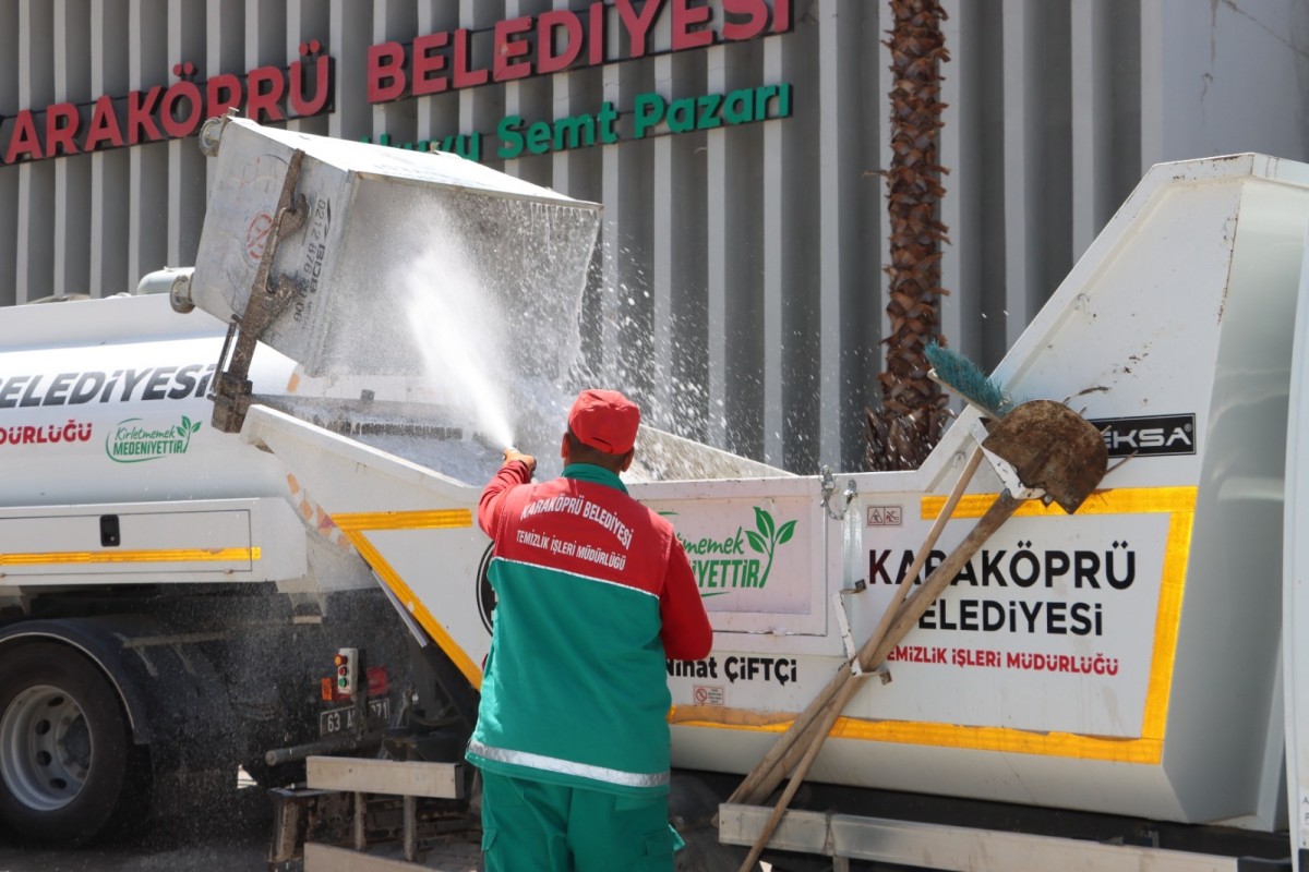 KARAKÖPRÜ BELEDİYESİNDEN BAYRAM ÖNCESİ YOĞUN MESAİ
