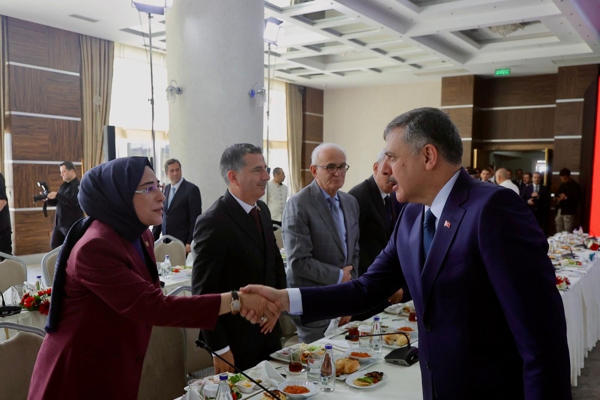 Yazmacı, Şanlıurfa'nın Önceliklerini İstişare Toplantısında Gündeme Taşıdı