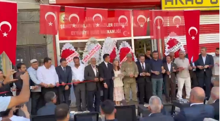 Şehit Yakınları ve Gaziler Derneği Eyyübiye Şubesi Dualarla Hizmete Açıldı