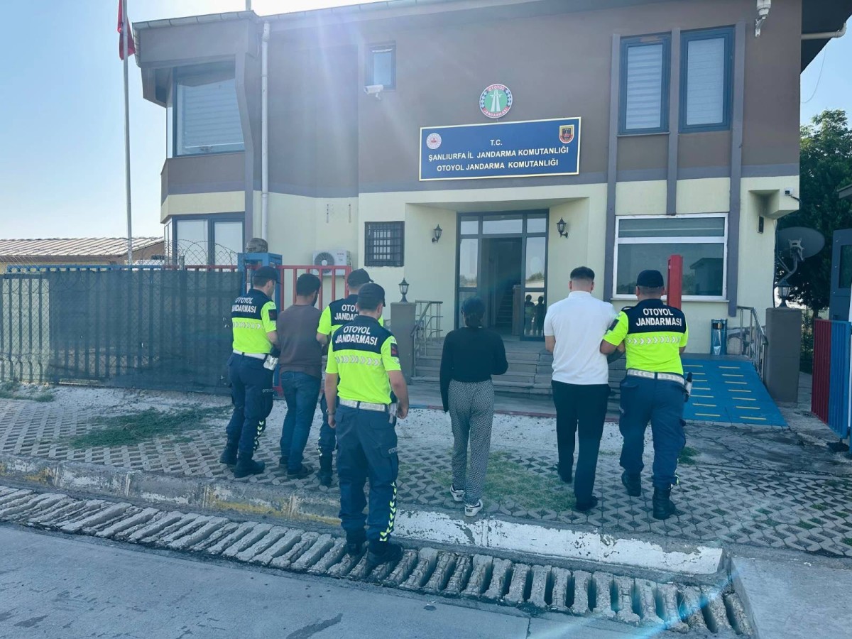 Şanlıurfa’da Kendilerini Polis Olarak Tanıtan Dolandırıcılara Operasyon