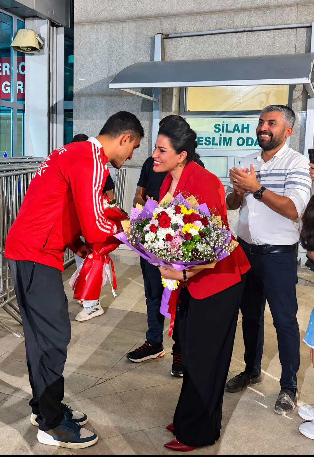 Suruç’ta Avrupa Şampiyonu Emrah Yaşar’a coşkulu karşılama