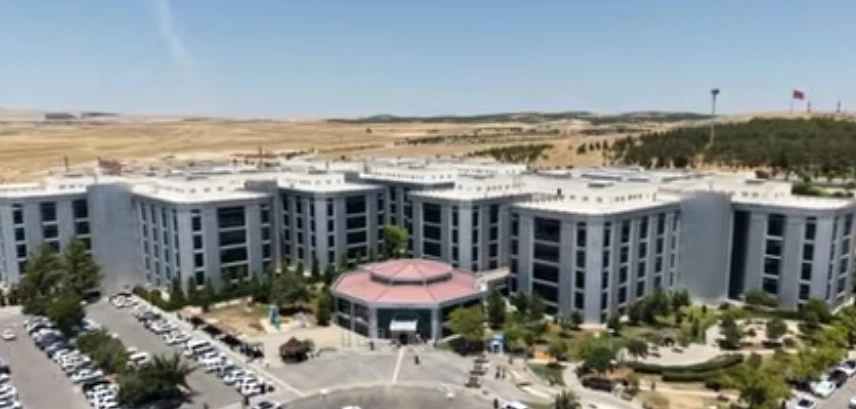 HRÜ HASTANESİ’NDE TIKALI BRONŞLARA ARGON PLAZMA YÖNTEMİYLE MÜDAHALE
