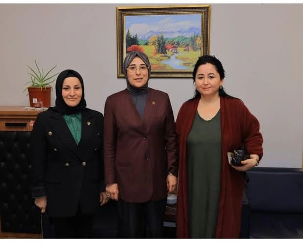 AK Parti Şanlıurfa Milletvekili Asuman Yazmacı’dan Ceylanpınar Devlet Hastanesi’ne Ziyaret