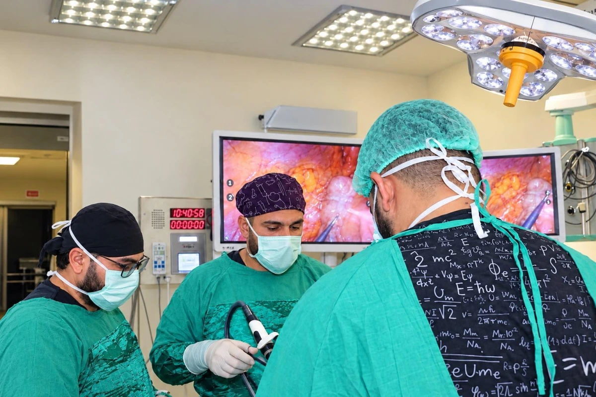 ŞANLIURFA’DA 12 SANTİMETRELİK KİTLE ROBOTİK CERRAHİYLE ÇIKARILDI