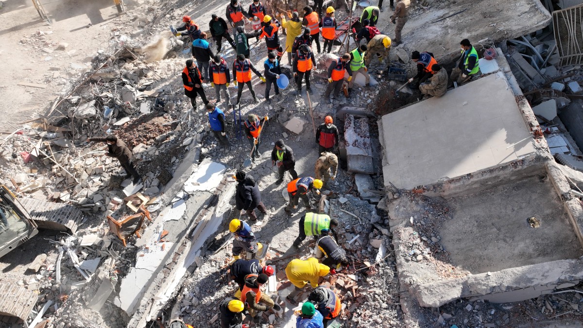 Şanlıurfa'da depremde 114 vatandaşın şehit oldu 