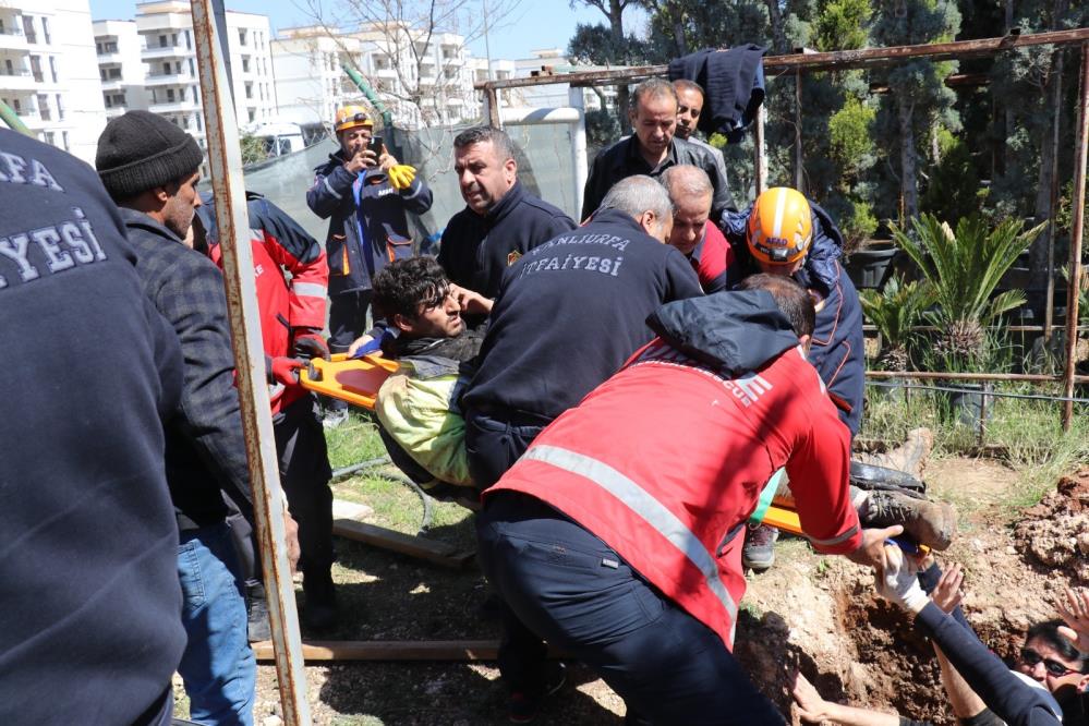 Şanlıurfa'da göçük altında kalan 4 işçi kurtarıldı