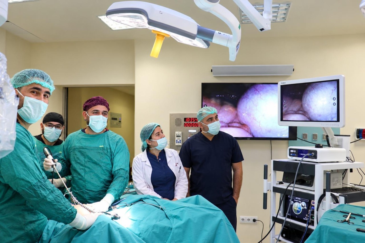 ŞANLIURFA’DA 12 SANTİMETRELİK KİTLE ROBOTİK CERRAHİYLE ÇIKARILDI